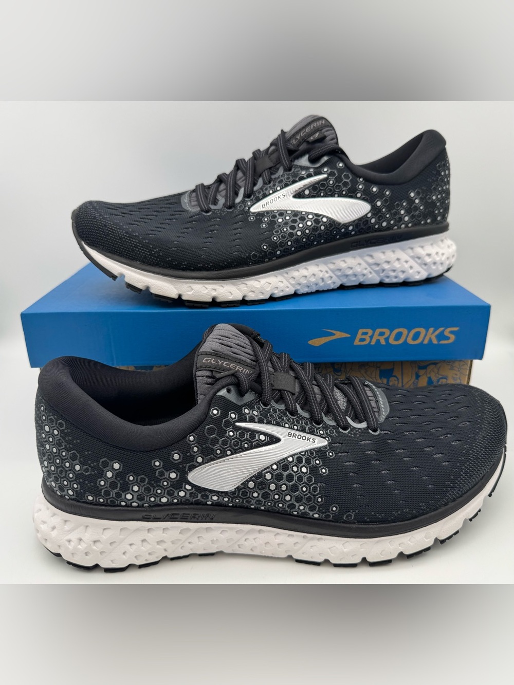 Brooks Men’s Glycerin 17 Running Shoes – Black/Ebony – Size 9 D